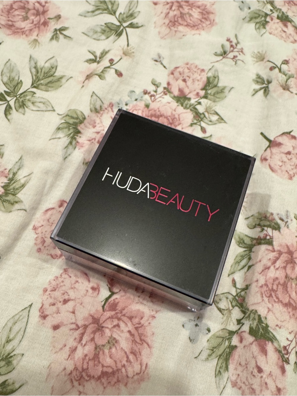 HUDA BEAUTY Cherry Blossom Baking Powder